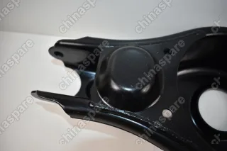 Рычаг задней подвески поперечный продольный (под пружину) левый Geely Emgrand X7