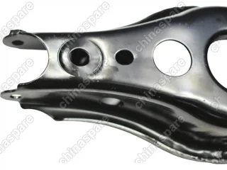 Рычаг задней подвески поперечный продольный (под пружину) правый Geely Emgrand X7