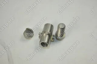 Распорка рычага стояночного тормоза правая Mitsubishi Pajero/Montero (91-06)