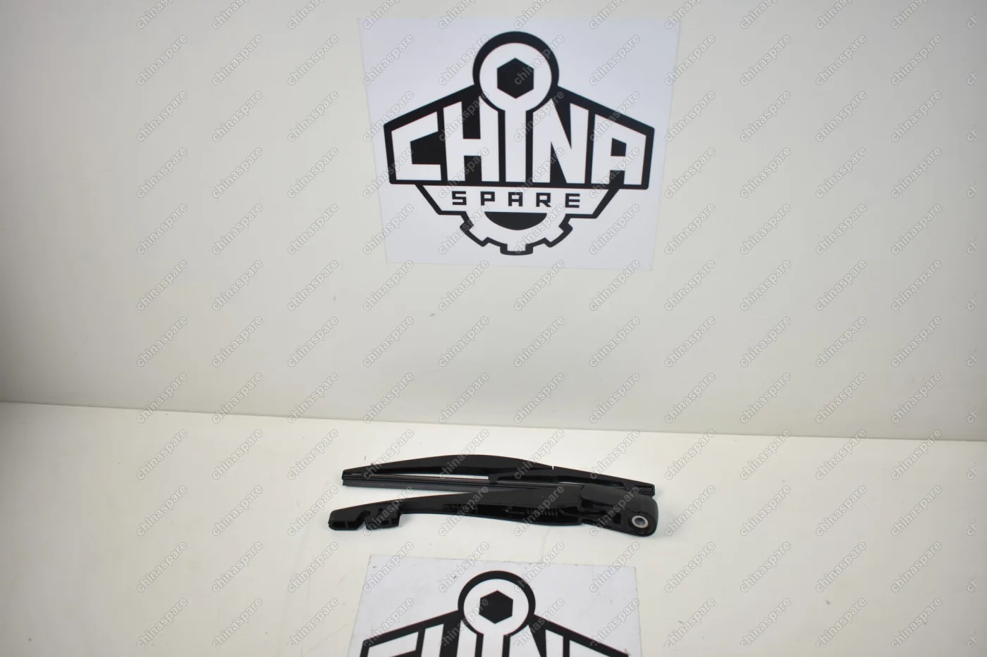 Рычаг стеклоочистителя заднего Mitsubishi ASX 2010-, Outlander II 2006-, Pajero, Montero IV 2006-