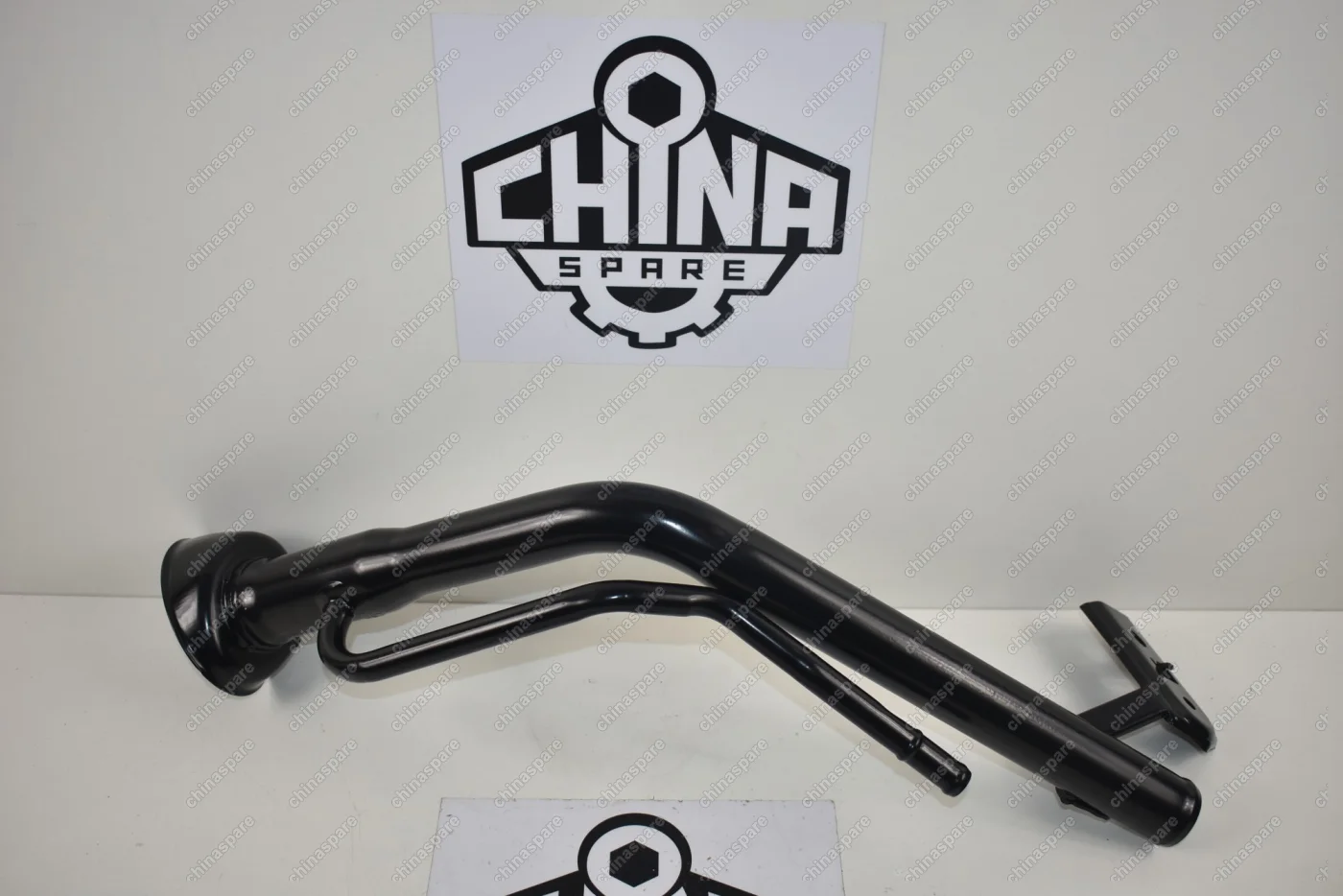 Горловина топливного бака Nissan Micra K12