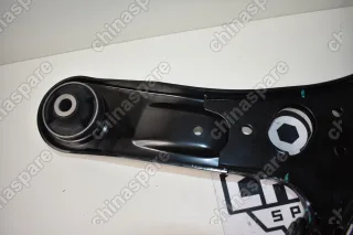 Рычаг передний правый Hyundai Solaris 2010- / Kia Rio 2011-