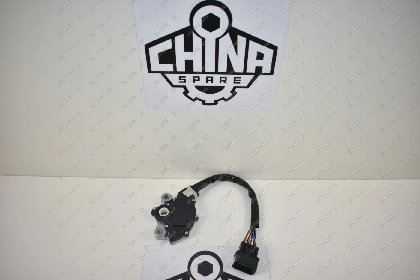 Датчик положения рычага АКПП Mitsubishi L200 KA4T(05-...), Pajero/Montero (00-06)