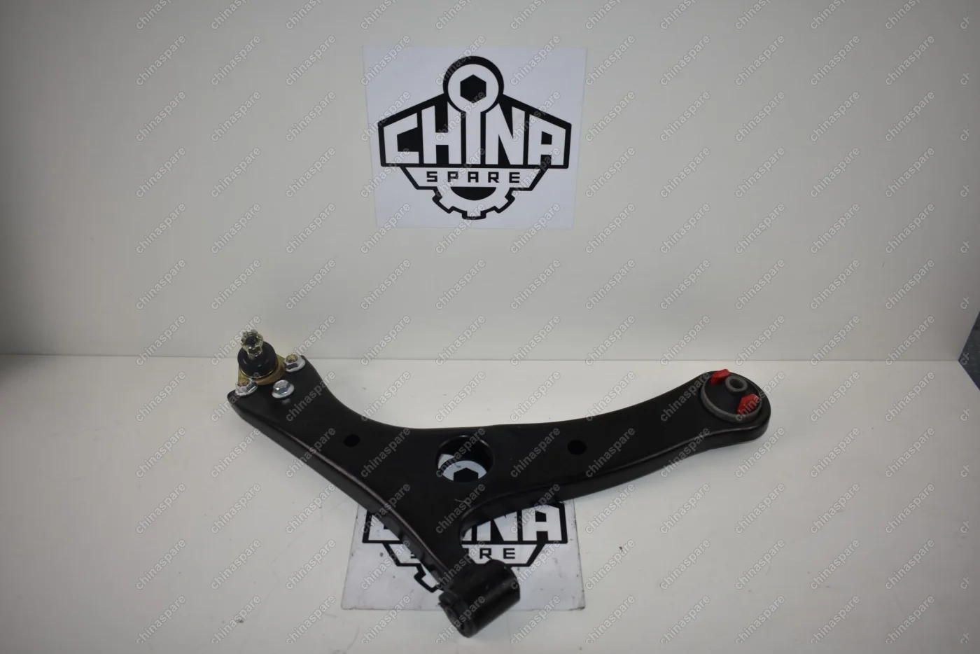 Рычаг передний правый Chery Tiggo 5