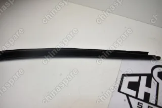 Молдинг лобового стекла левый Zotye T600