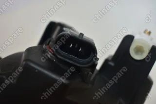 Фара Противотуманная Правая FAW V5 (Уценка)