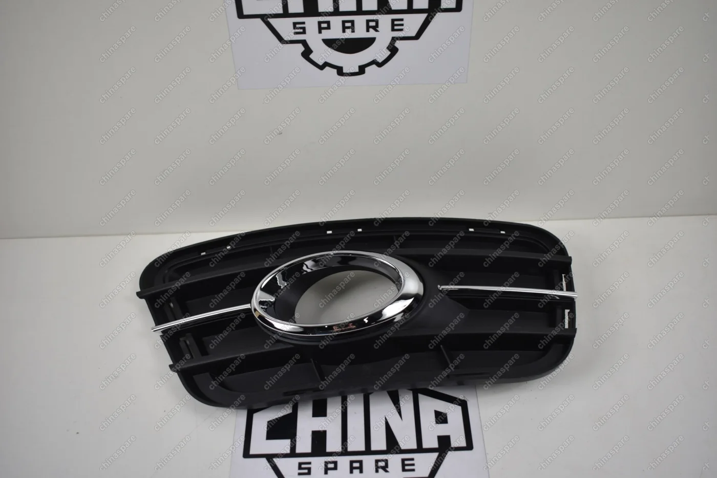 Правая решётка бампера Zotye T600 (Уценка)