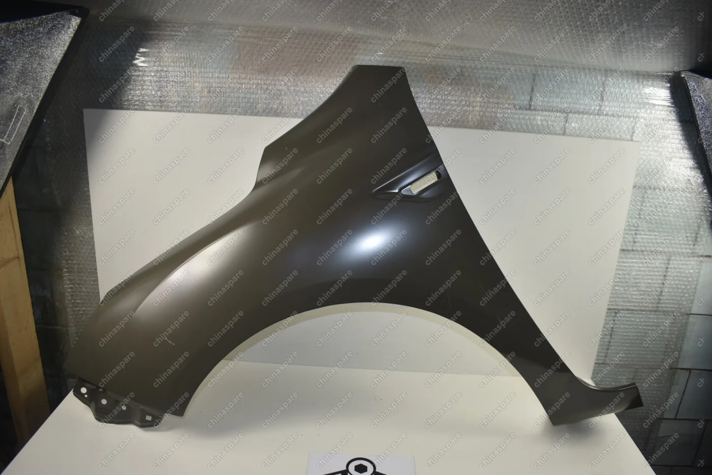 Крыло Переднее Lifan Cebrium Левое (Уценка)