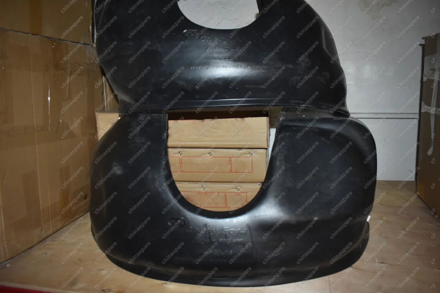 Локеры Chery Fora Передние