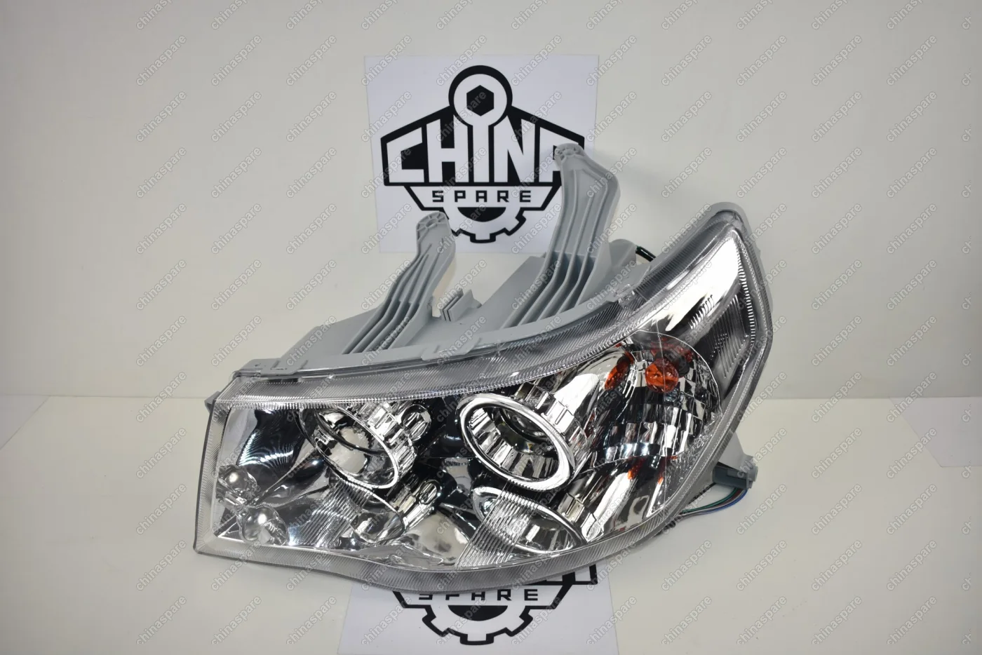 Фара левая (без корректора, диодов) FAW Vita (Уценка)