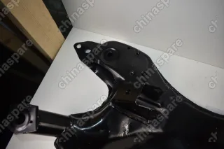 Подрамник передний Toyota RAV4 00-05