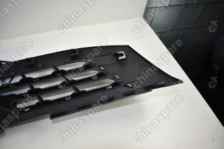 Облицовка радиатора Geely Emgrand EC7 (Уценка)