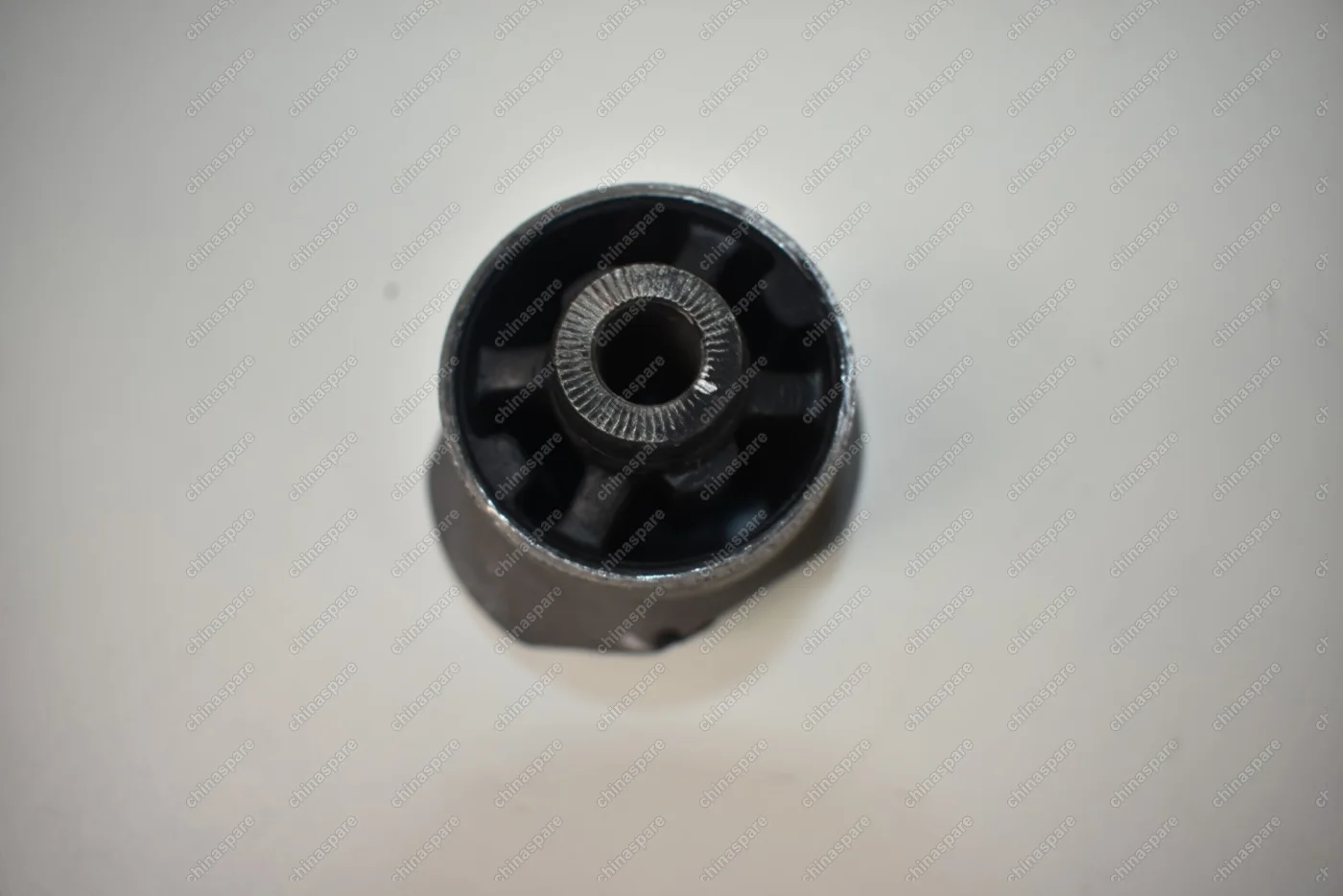 Сайлентблок задней балки Geely Vision