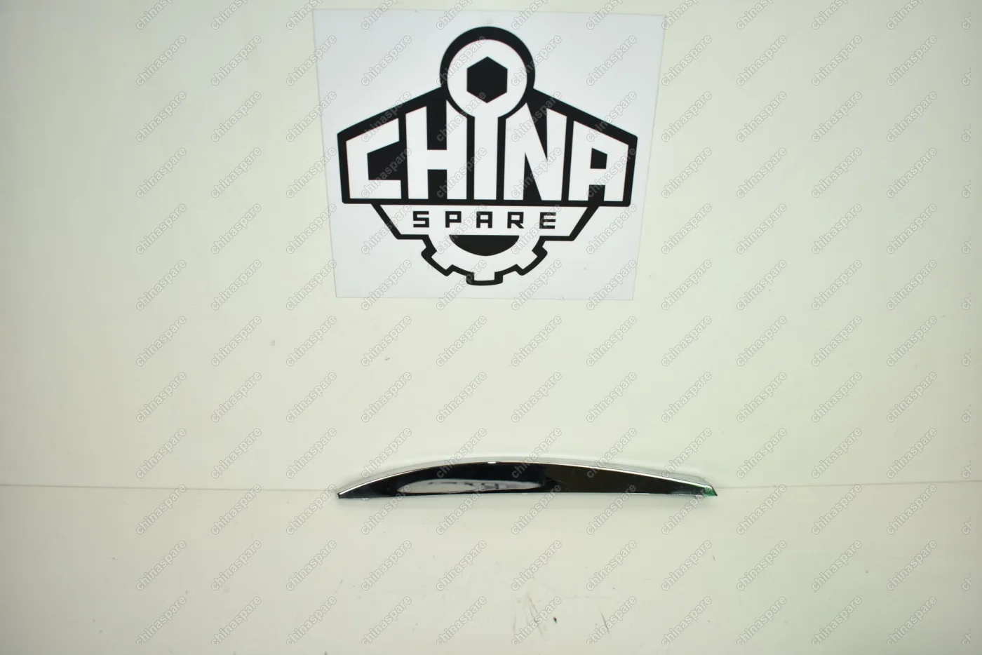 Накладка переднего бампера Правая (Хромированная) Lifan Cebrium