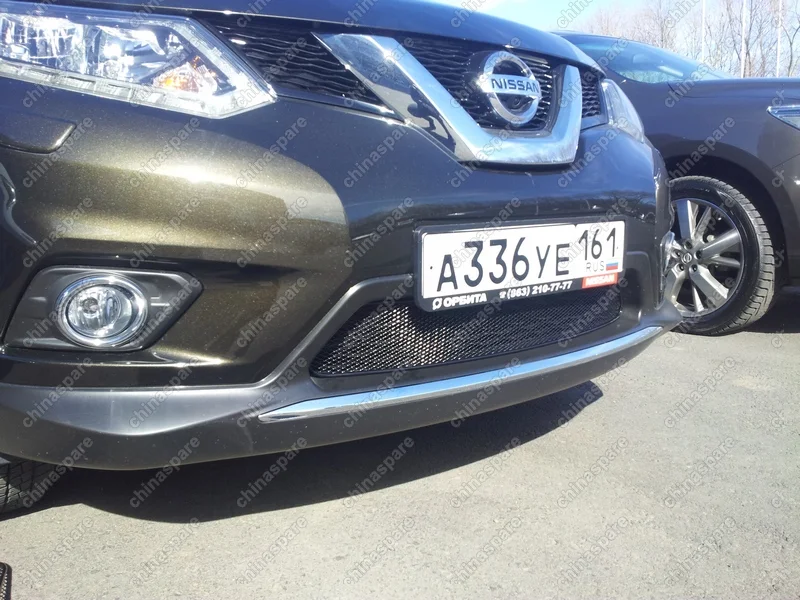01391815151B Сетка на бампер внешняя для NISSAN X-Trail 2015->, черн.