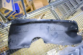 Подкрылок передний левый Mitsubishi Pajero IV 2006-