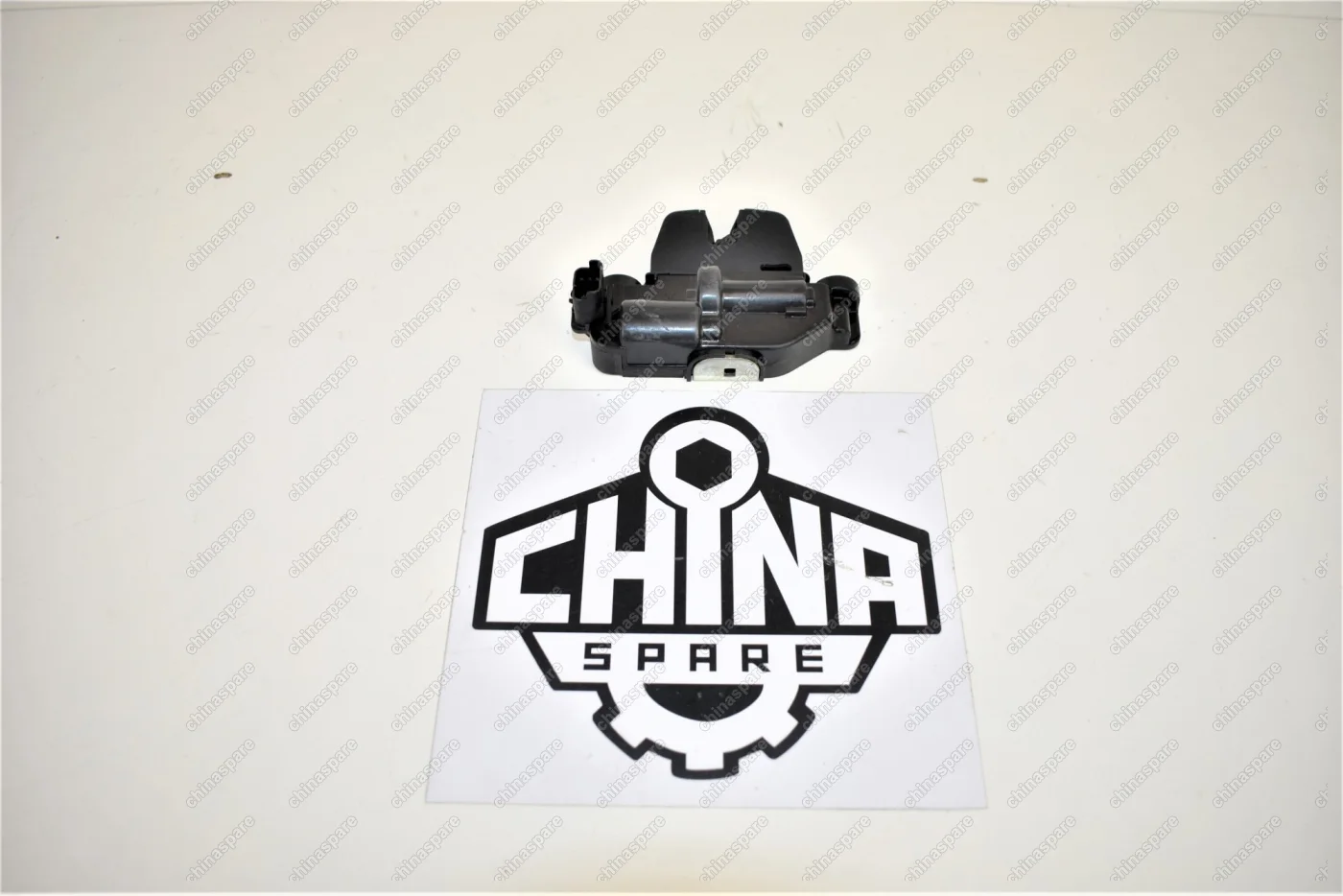 Замок багажника Changan CS35