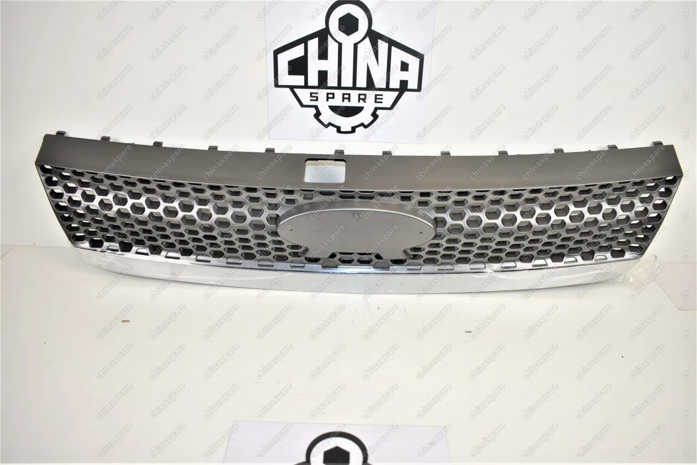 Решетка радиатора Chery M11, M12