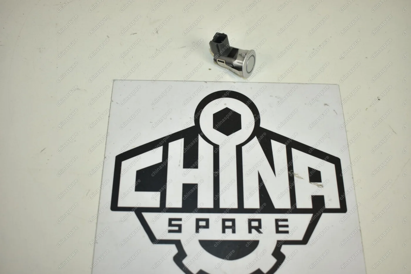 Датчик парковки Nissan Patrol VI 2010-