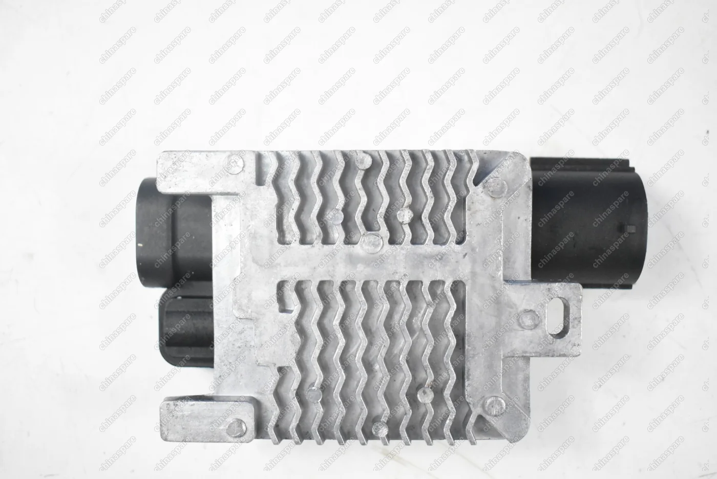 Блок управления вентилятором Ford Focus II (03-) 1.4i / 1.6i