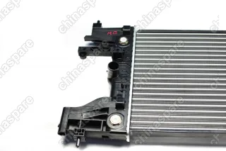 Радиатор охлаждения двигателя основной Chevrolet Cruze 1,6 109 л.с