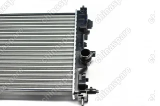 Радиатор охлаждения двигателя основной Chevrolet Cruze 1,6 109 л.с