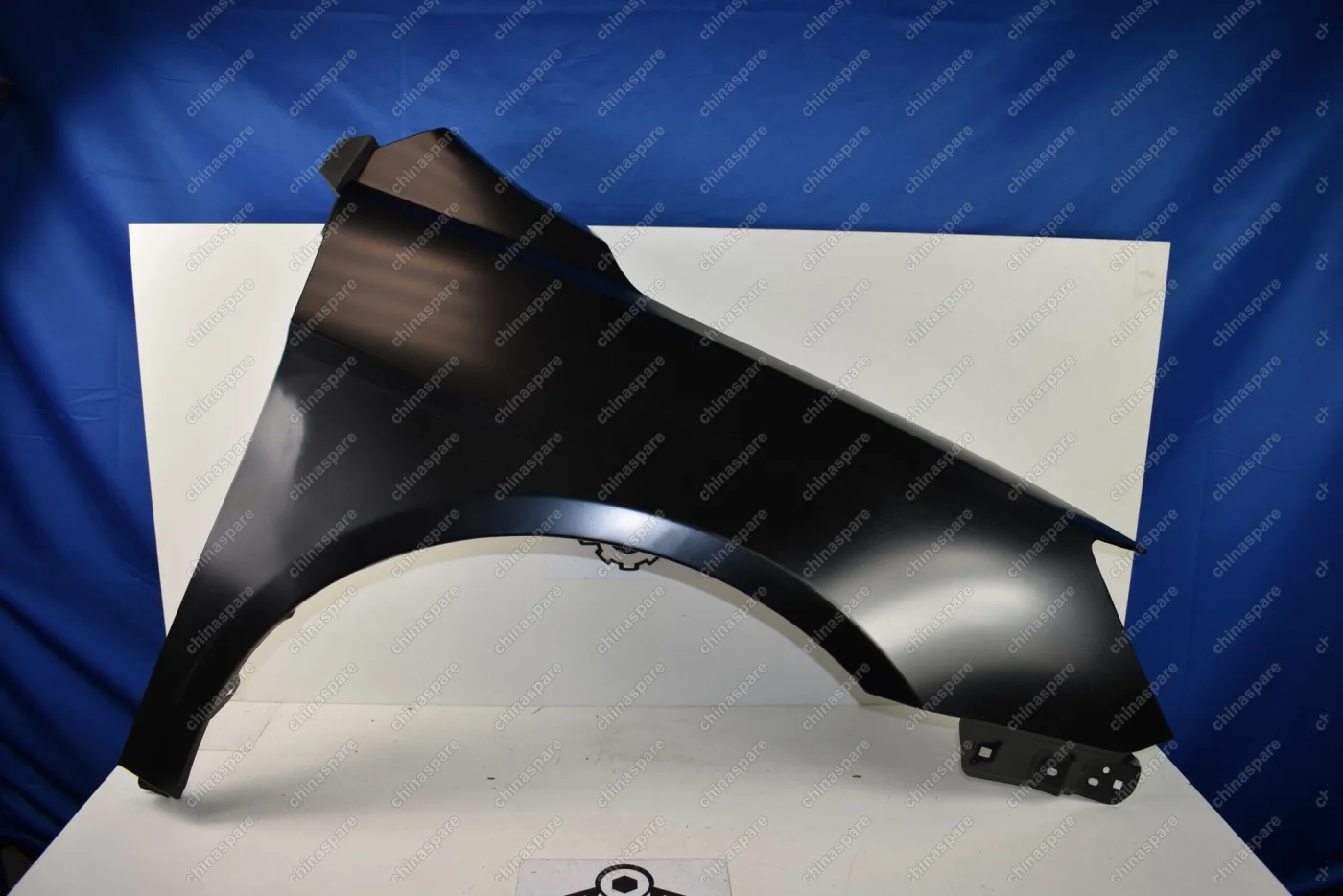 Крыло переднее правое Geely Emgrand 7 (EC7 New) (Уценка)