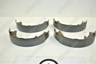 Колодки тормозные задние барабанные (стояночного тормоза) Zekkert Mitsubishi Lancer 9 / Outlander 03-