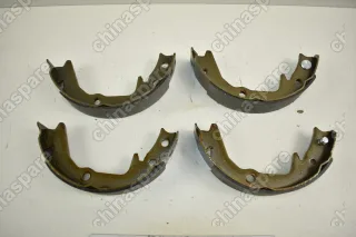 Колодки тормозные задние барабанные (стояночного тормоза) Zekkert Mitsubishi Lancer 9 / Outlander 03-