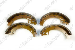 Колодки стояночного тормоза LYNXauto (Комплект) ВАЗ 2108-15, 1118 Калина, 2170 Приора, 2190 Гранта, 2192-94 Калина-2